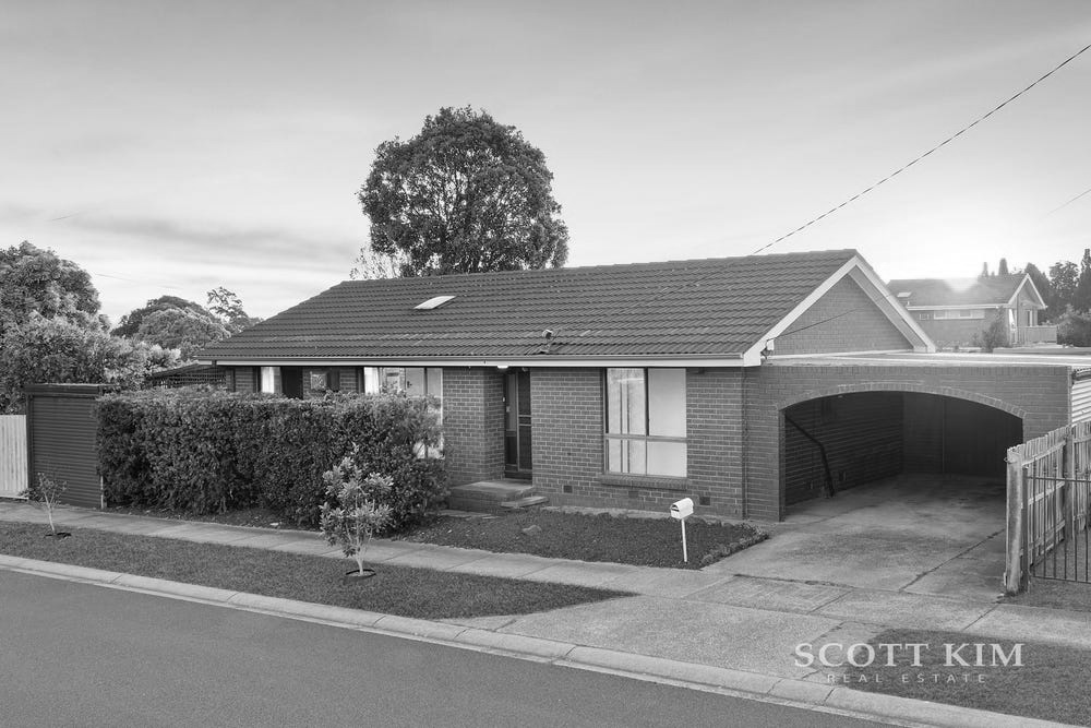 1 Michele Drive,  SCORESBY  VIC