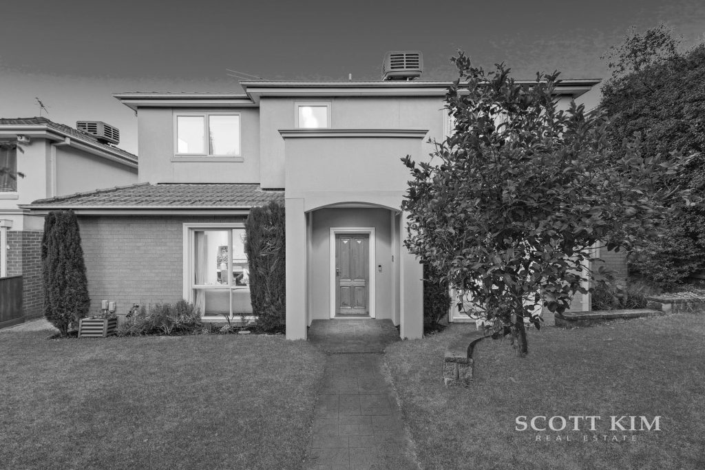 350 Gallaghers Road,  GLEN WAVERLEY  VIC