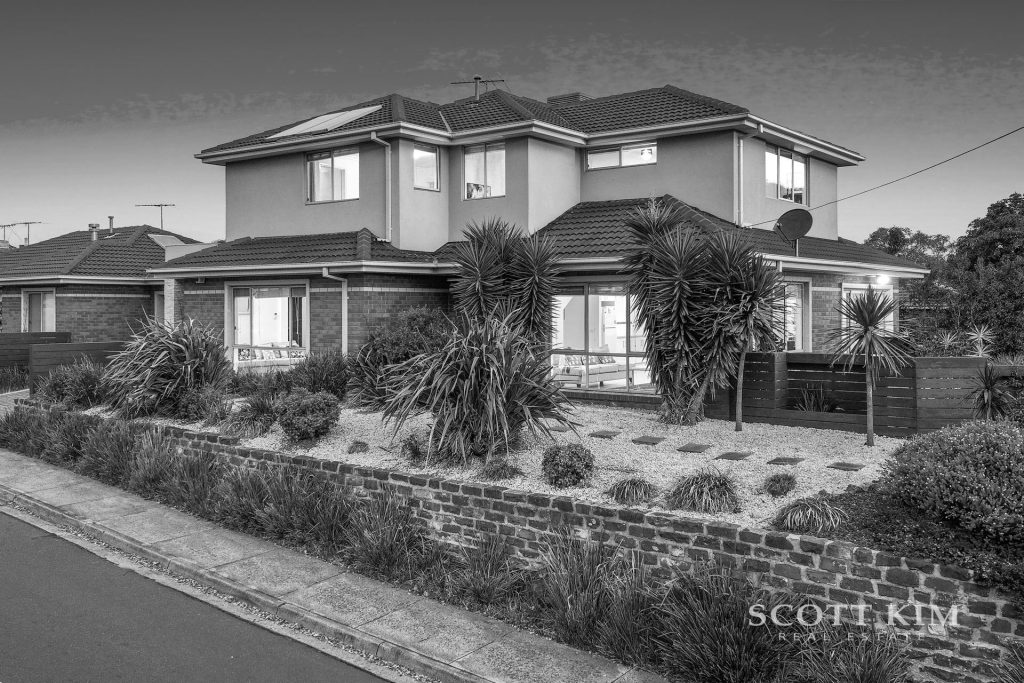 558 Huntingdale Road,  MOUNT WAVERLEY  VIC