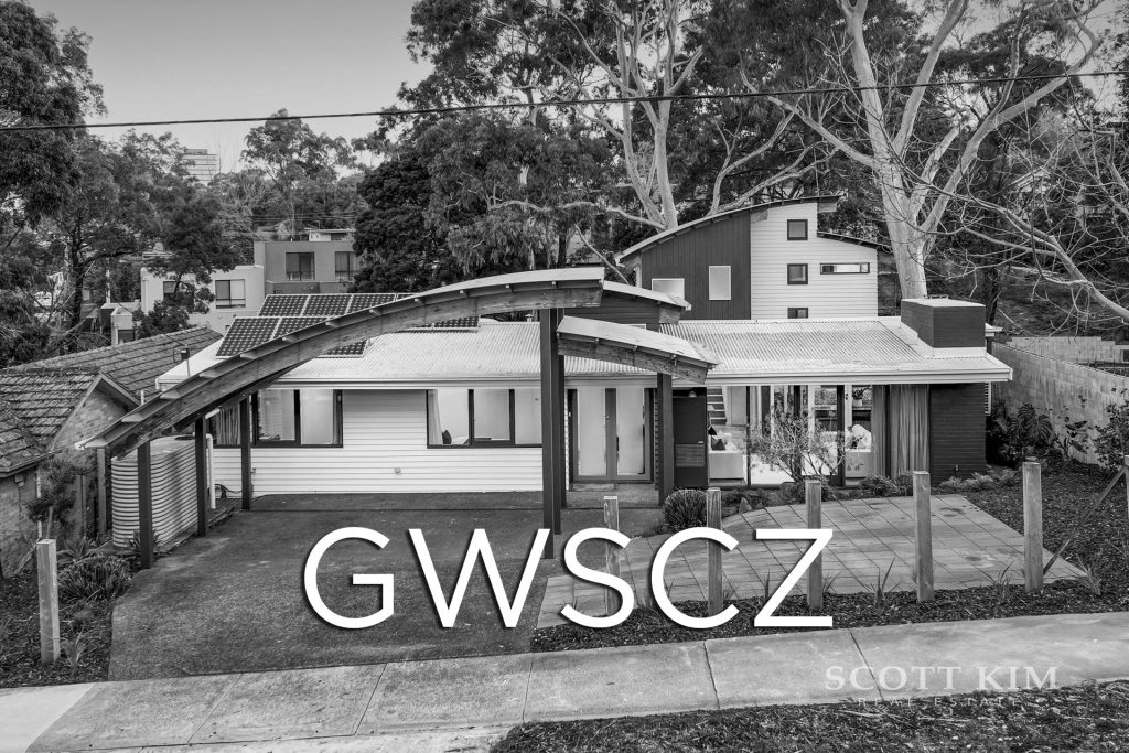 37 Aurisch Avenue,  GLEN WAVERLEY  VIC