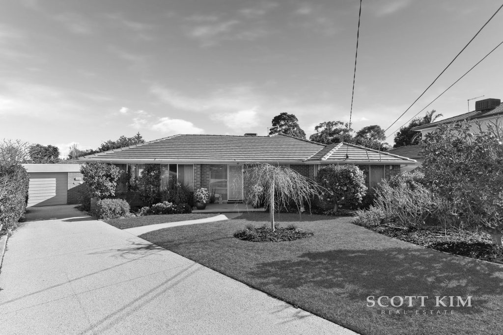 6 Cynisca Court,  WHEELERS HILL  VIC