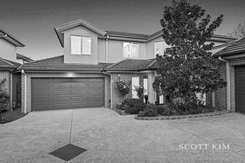 3/4-6 Madison Court,  MOUNT WAVERLEY  VIC