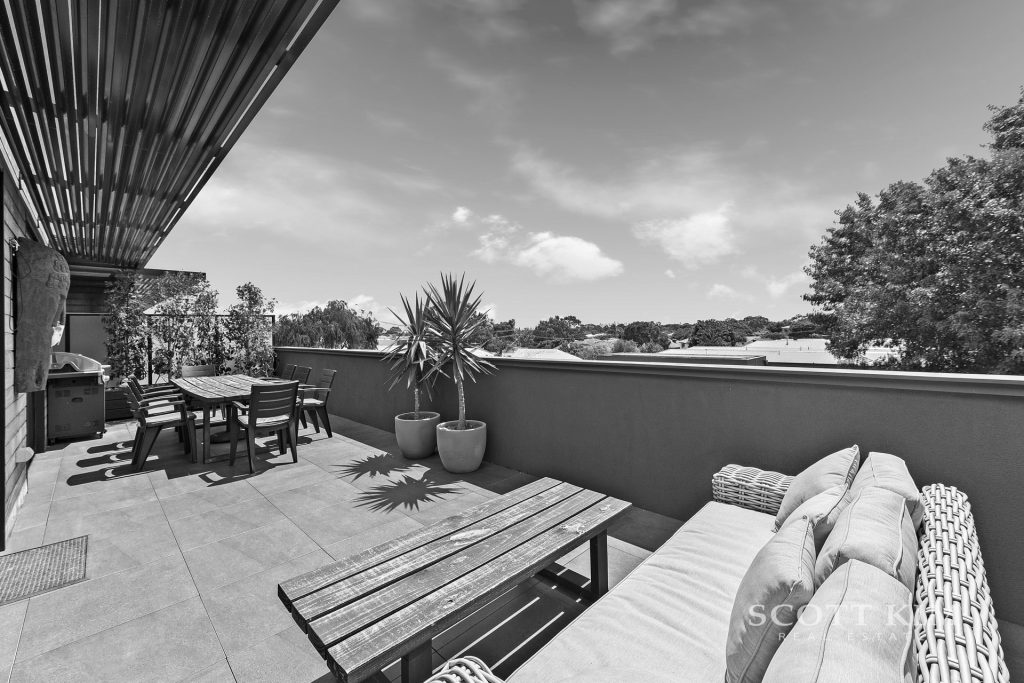 203/1A Tibrockney Street,  CHELTENHAM  VIC