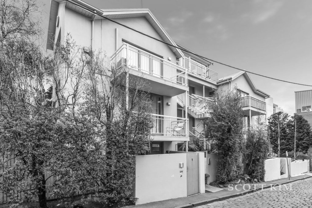 8/48 Dalgety Street,  ST KILDA  VIC