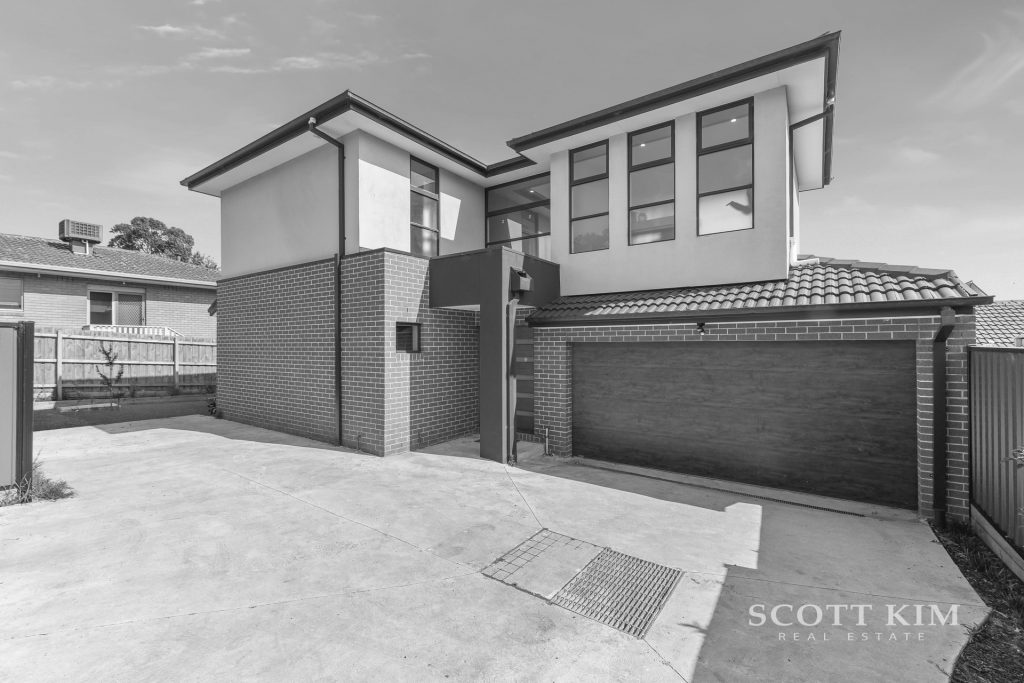 2/101 Ferntree Gully Road, <br> MOUNT WAVERLEY  VIC  3149