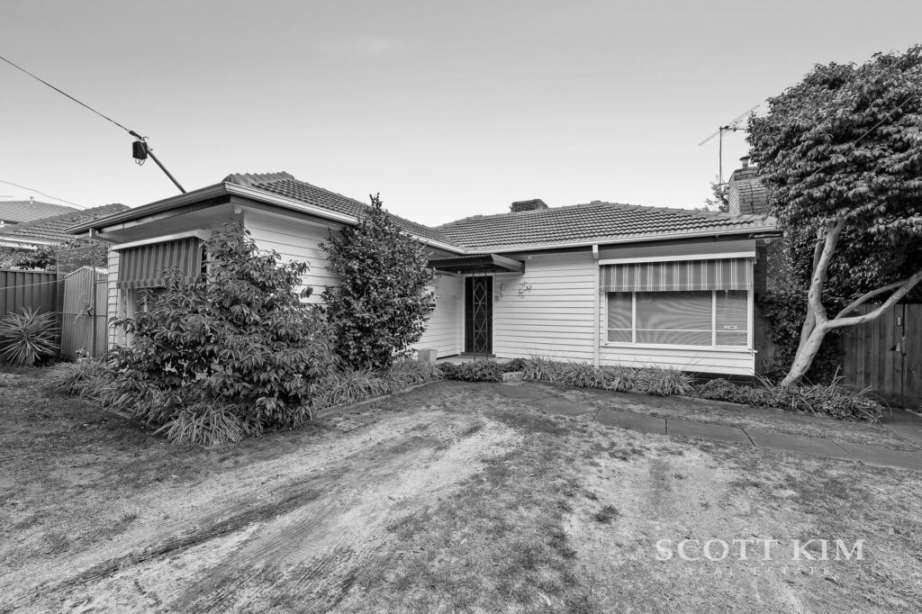 25 Voumard Street,  OAKLEIGH SOUTH  VIC