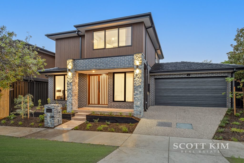 6B Judith Court, <br> MOUNT WAVERLEY  VIC  3149
