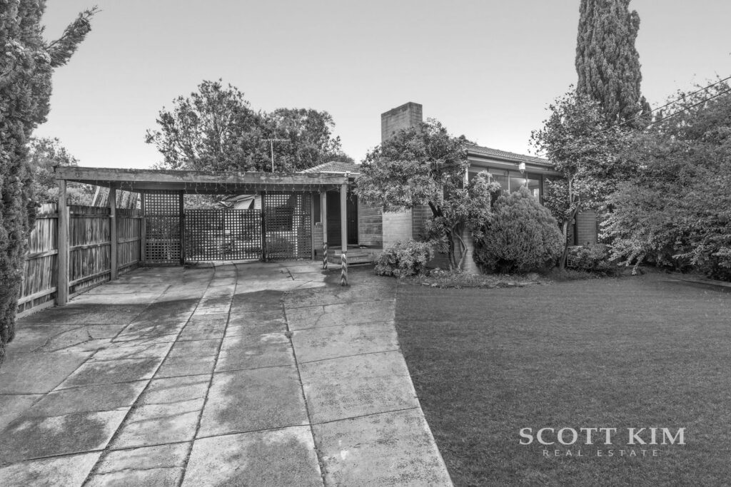 21 Samada Street,  NOTTING HILL  VIC