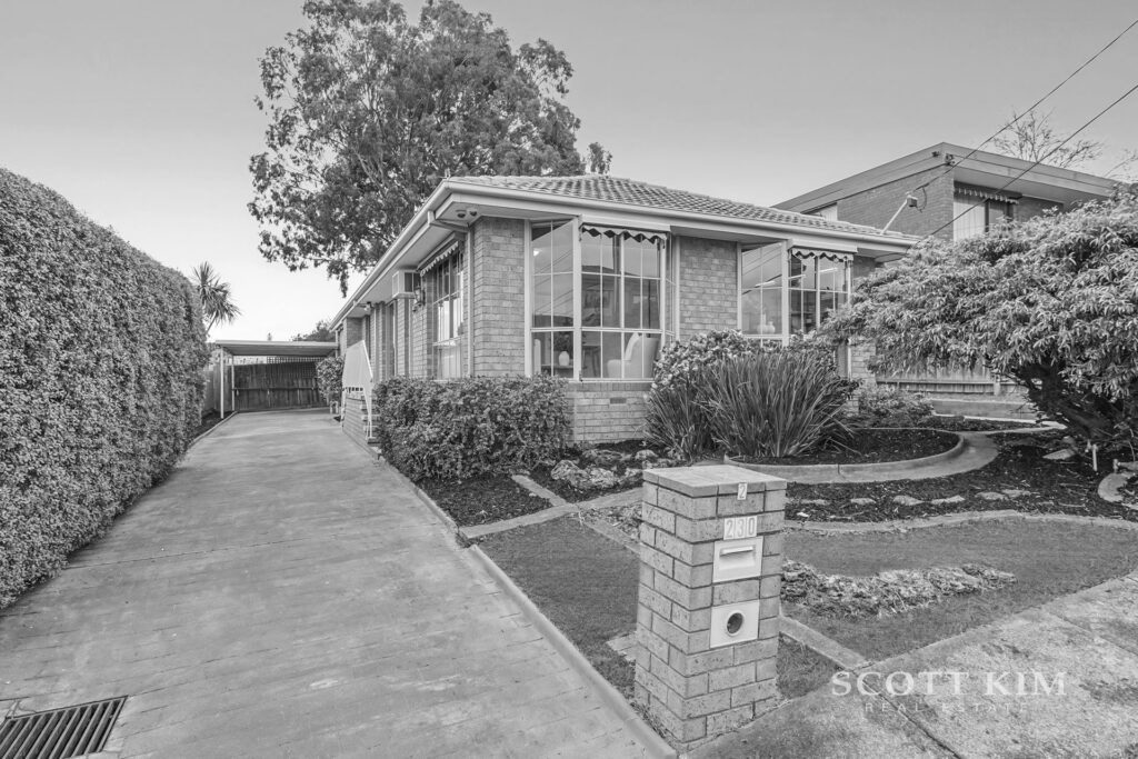 2/230 Highbury Road,  MOUNT WAVERLEY  VIC