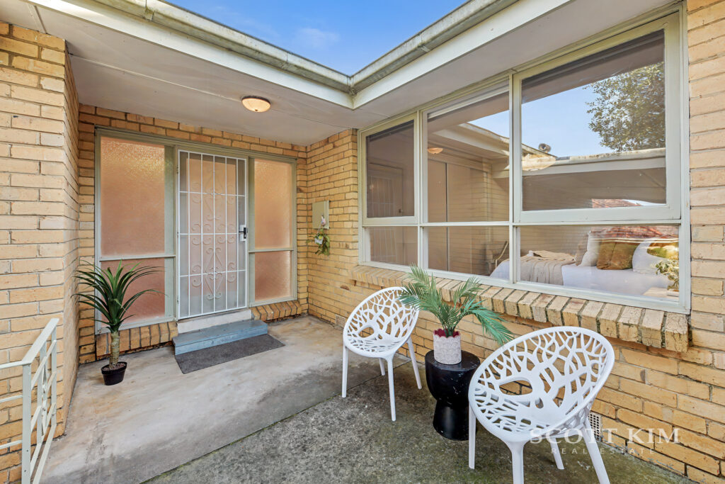 3/8 Parring Road, <br> BALWYN  VIC  3103