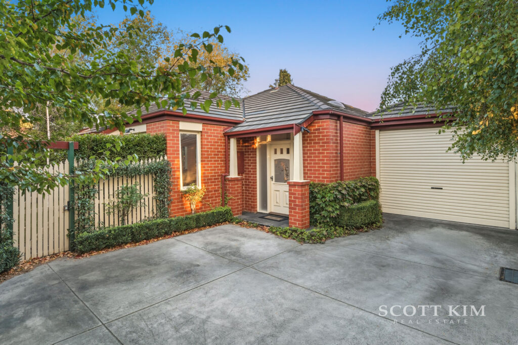 4A Guest Road, <br> OAKLEIGH SOUTH  VIC  3167