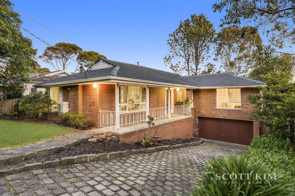 10 Possum Lane,  HEATHMONT  VIC  3135