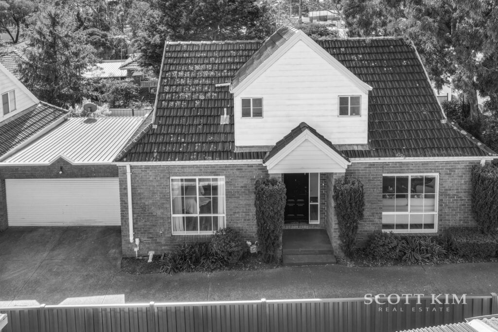 1/18A Springvale Road,  NUNAWADING  VIC