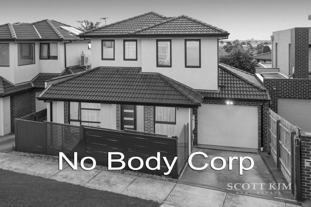 13C Elaroo Street,  CHADSTONE  VIC