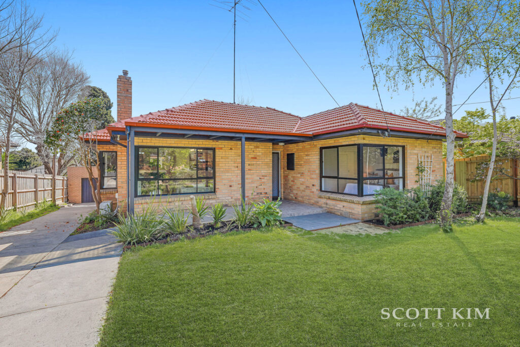 13 Silver Ash Avenue,  ASHWOOD  VIC  3147