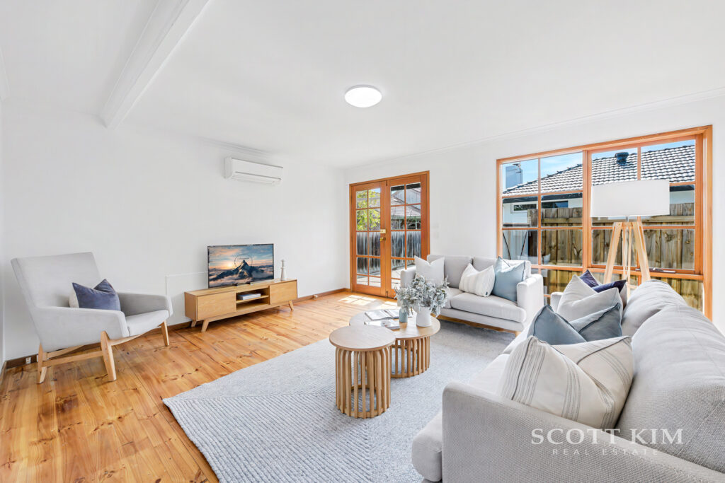 2/10 Morris Street,  PARKDALE  VIC  3195
