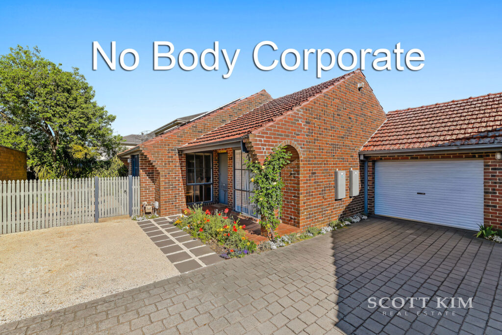 2/94 Blackburn Road,  GLEN WAVERLEY  VIC  3150
