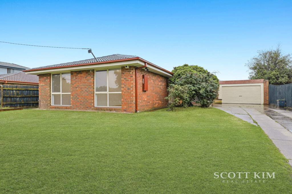 12 Glenbourne Road,  CRANBOURNE  VIC  3977