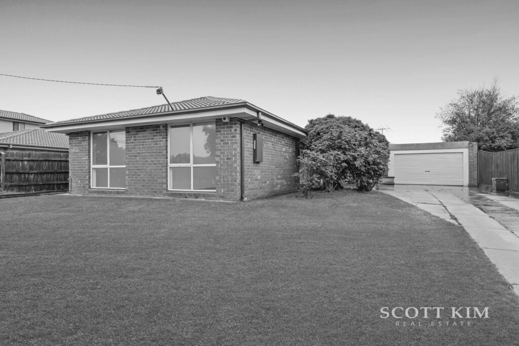 12 Glenbourne Road,  CRANBOURNE  VIC  3977